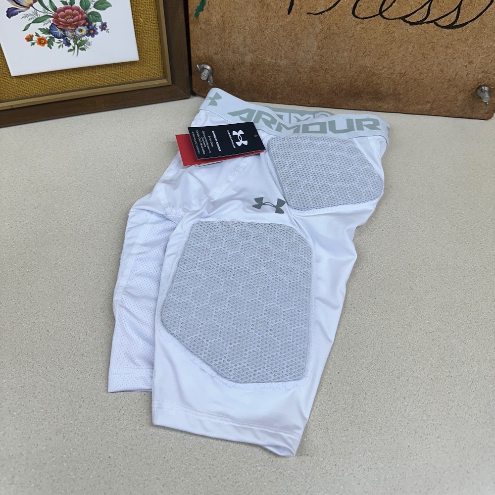 Under Armour Kids youth padded football lacrosse white girdle size large NWT
